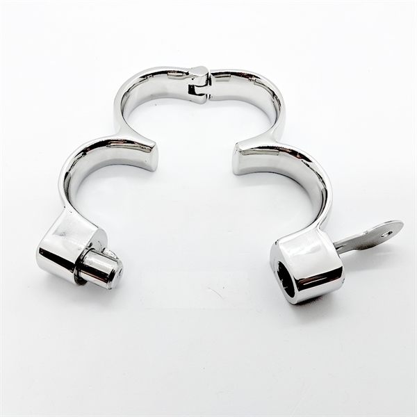 137928cuffs 79,00 €