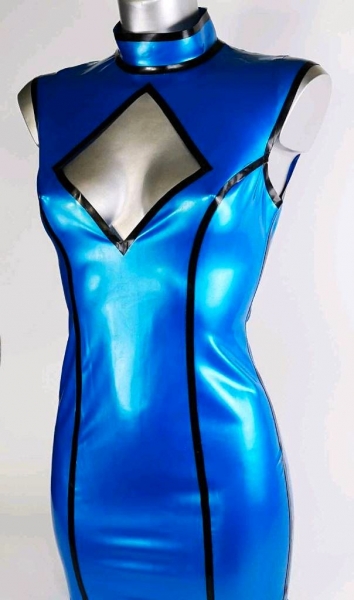 Cosmic Ware Latexkleid rubberdress 189,00 €